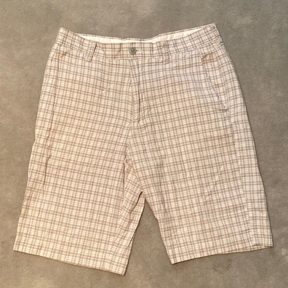 J. Crew Men’s Shorts | Color: White & Gray Patterned | Size: 31